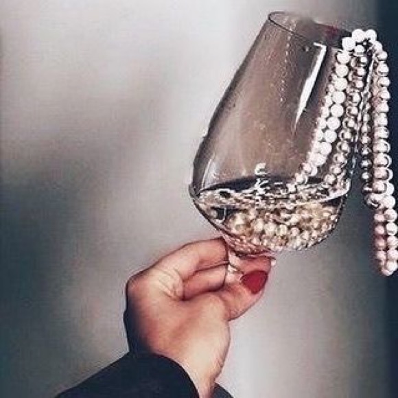 Meet your Posher, Robyn - Picture 1 of 1